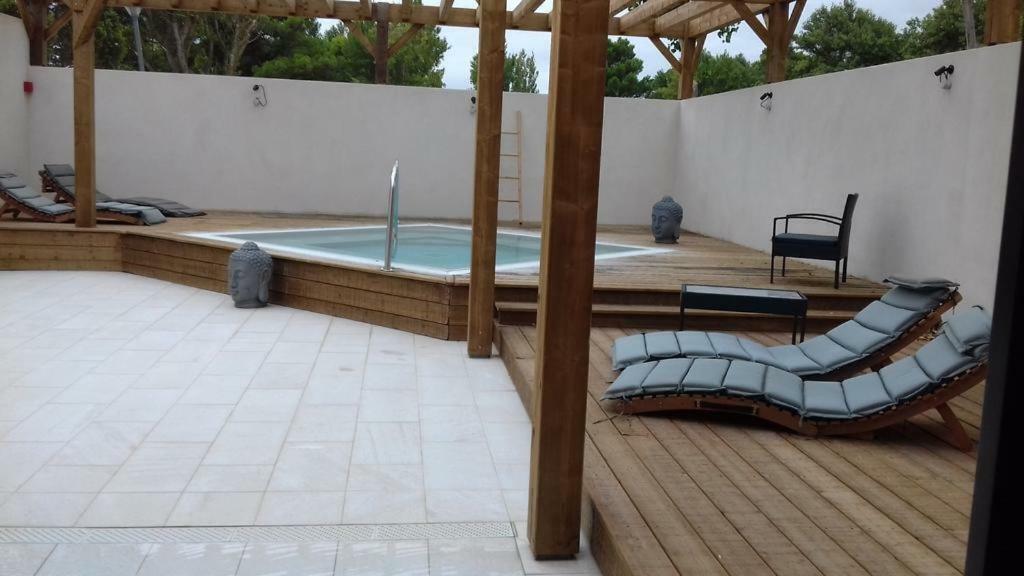 Mobil Home De Patricia Et Franck Narbonne-Plage Exterior photo